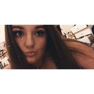 Meet your Posher, Lily